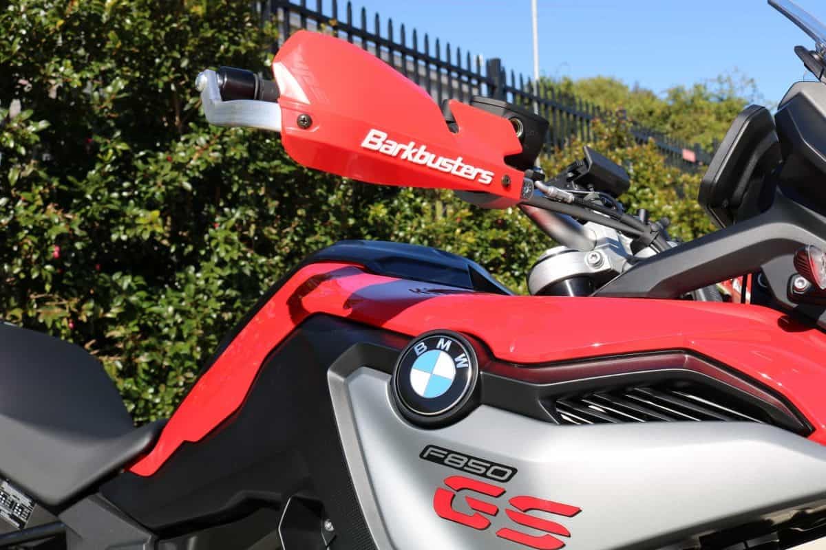 Amazon.com: Barkbusters mounting kit without plastics for BMW